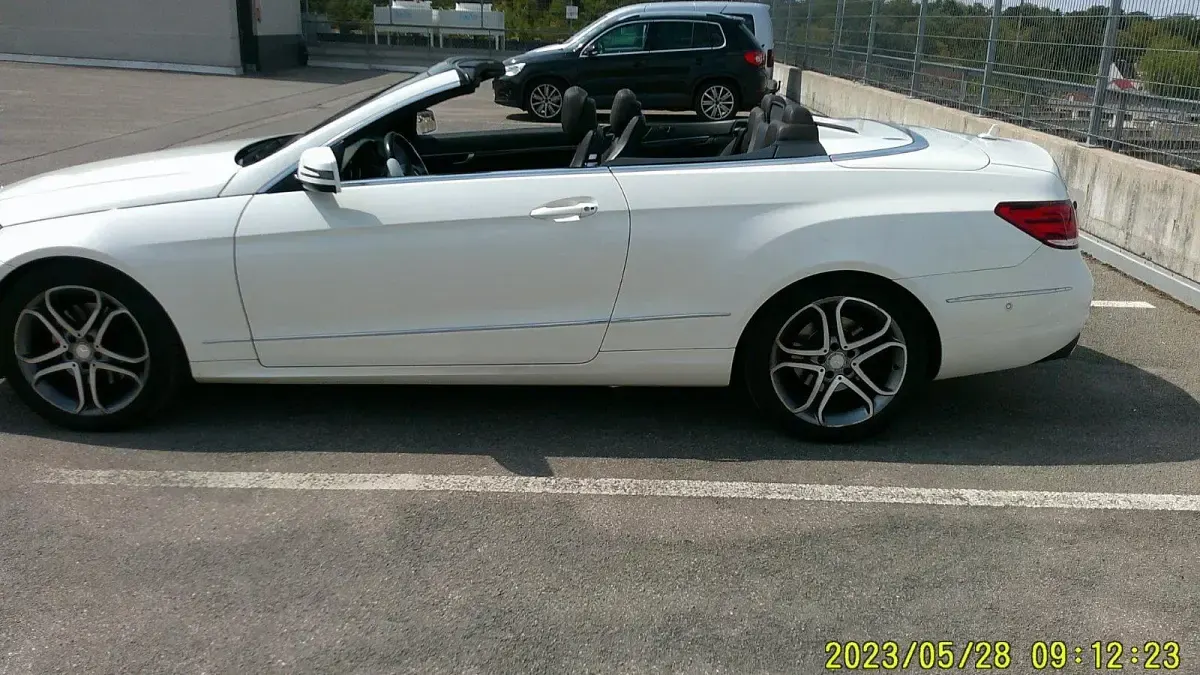 Gebraucht Mercedes E220 170 PS (125 kW) 2013 Andere farben Cabrio