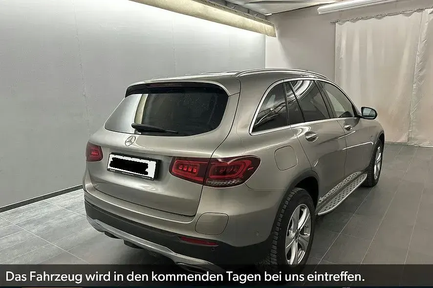 Gebraucht Mercedes GLC300 194 PS (142 kW) 2021 Mojavesilber SUV