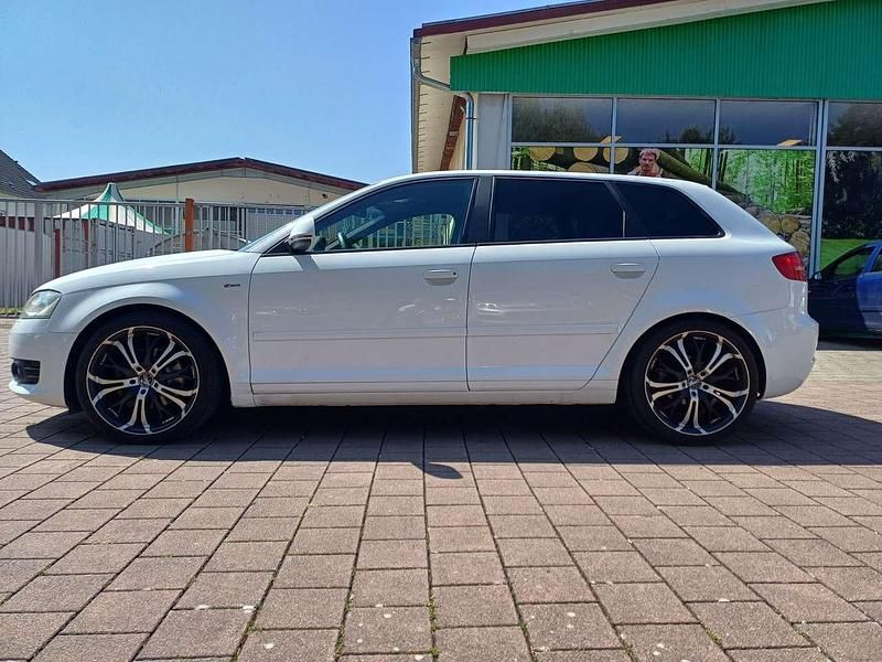Gebraucht Audi A3 S-Line 140 PS (102 kW) 2010 Ibisweiß Kleinwagen