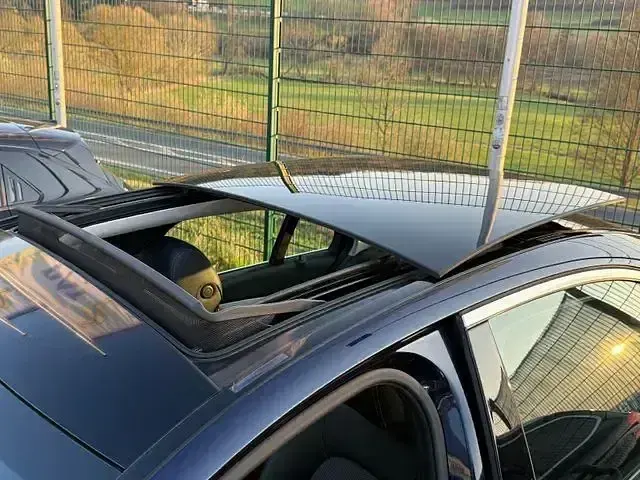 Gebraucht Mercedes C200 136 PS (100 kW) 2018 Blau Limousine