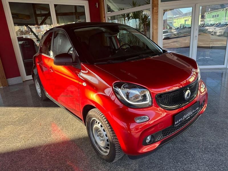 Gebraucht Smart ForFour 90 PS (66 kW) 2019 Schwarz Kleinwagen
