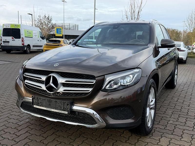 Braun Gebraucht 2017 Mercedes GLC250 SUV | 19.990 € (Guter Preis) - Bild 1/4