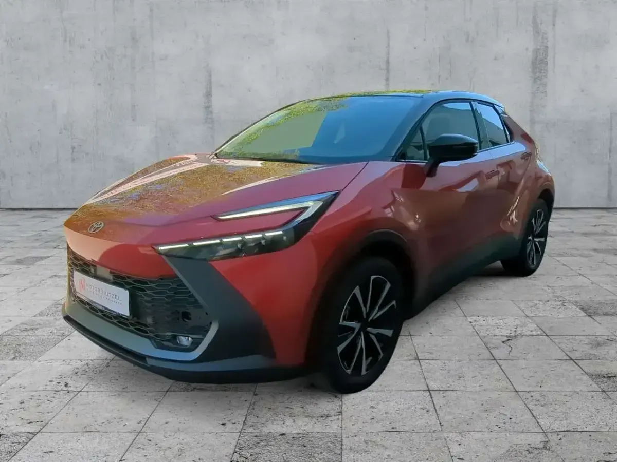 Neu Toyota C-HR 223 PS (164 kW) 2025 Rot SUV