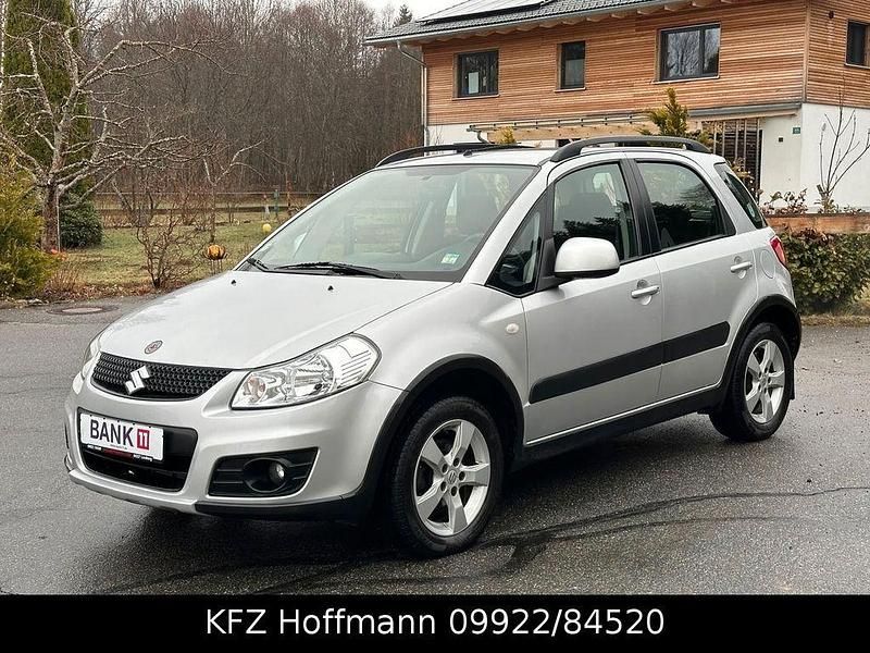 Gebraucht Suzuki SX4 Club 120 PS (88 kW) 2014 Grau Limousine