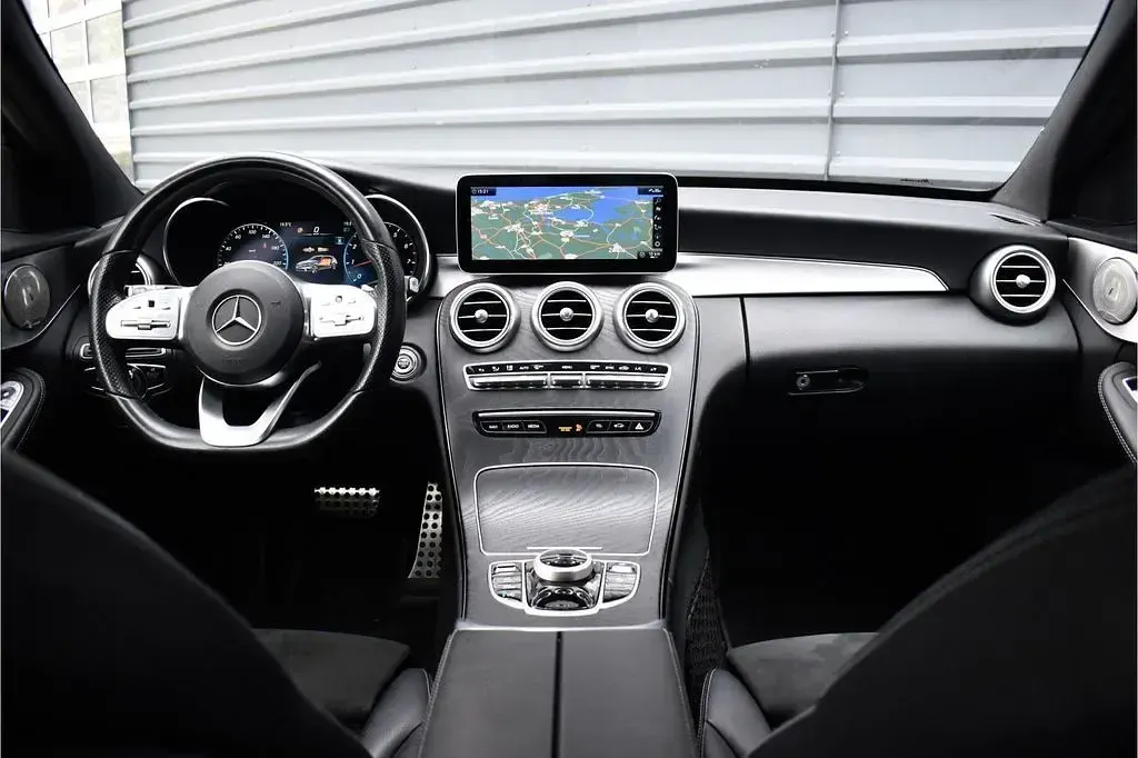 Gebraucht Mercedes C160 Business 129 PS (94 kW) 2020 Grau Kombi
