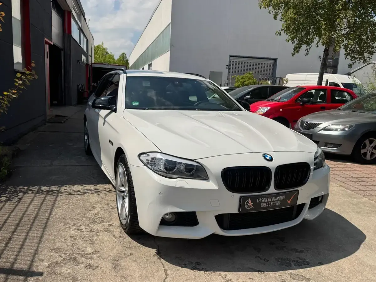 Gebraucht BMW 520 Performance 200 PS (147 kW) 2013 Weiß Kombi
