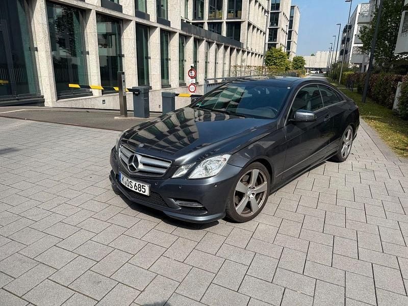 Second-hand Mercedes E200 184 CP (135 kW) 2013 Gri Coupe