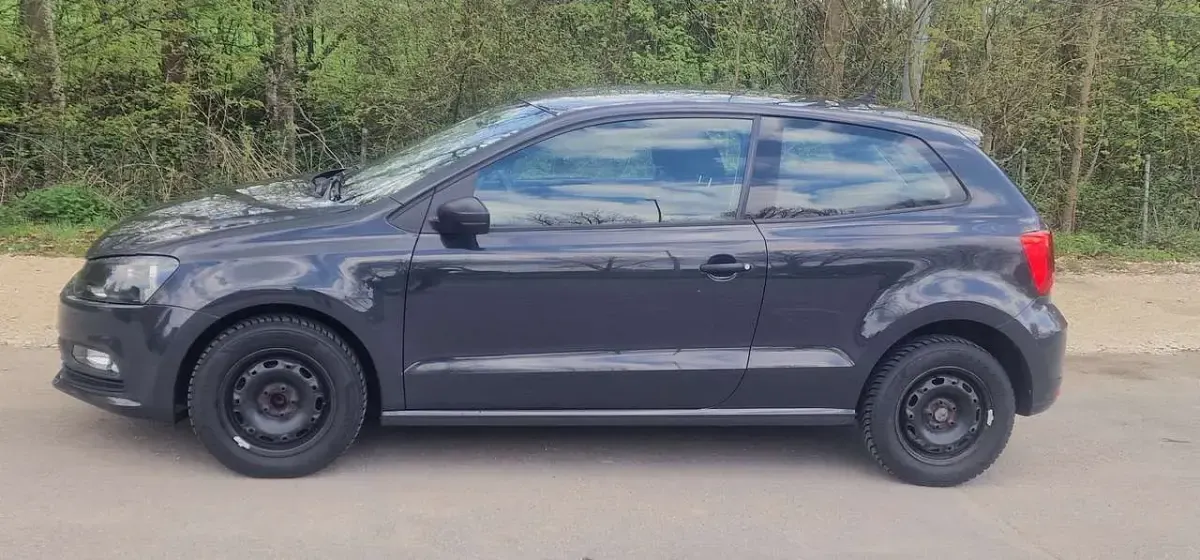 Gebraucht VW Polo Trendline 60 PS (44 kW) 2015 Grau Limousine
