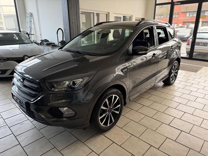 Gebraucht Ford Kuga ST-Line 150 PS (110 kW) 2018 Grau SUV