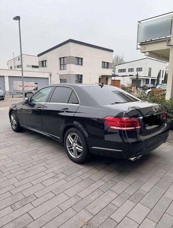 Gebraucht Mercedes E350 Elegance 258 PS (189 kW) 2015 Schwarz Limousine