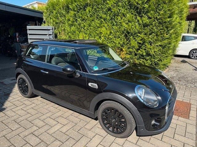Schwarz Gebraucht 2018 Mini ONE Kleinwagen | 14.999 € (Fairer Preis) - Bild 1/4