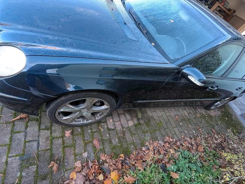 Gebraucht Mercedes E500 AMG 306 PS (225 kW) 2002 Blau Limousine