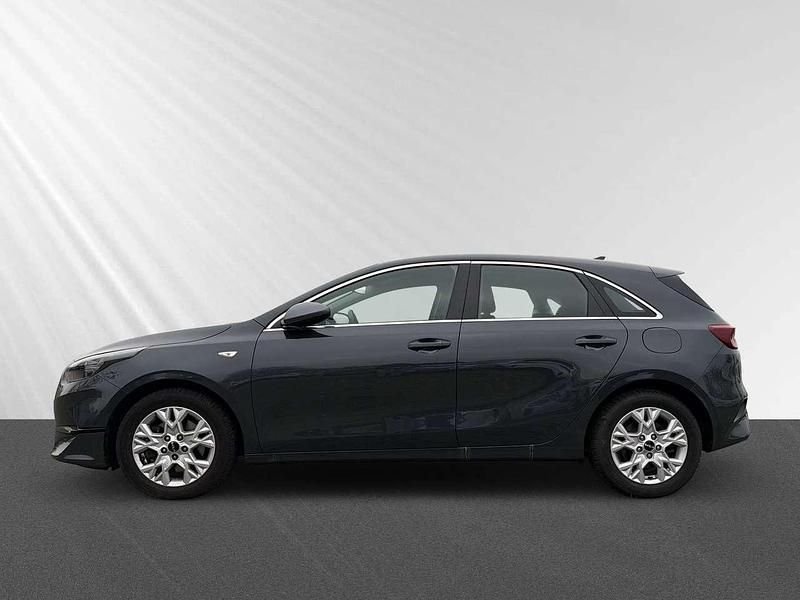 Gebraucht Kia Ceed Vision 160 PS (117 kW) 2022 (h8g) pentametal met. Kleinwagen