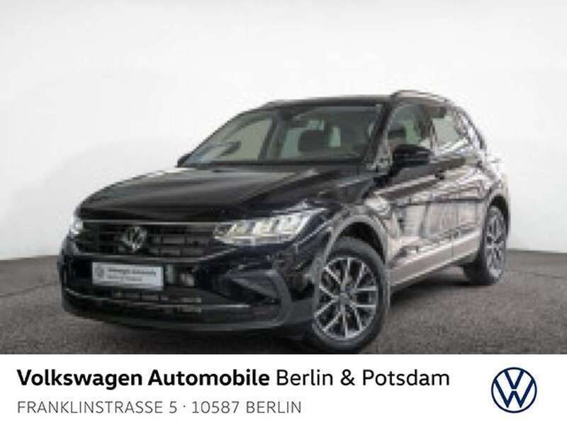 Deep black perleffekt Gebraucht 2023 VW Tiguan Life SUV | 31.433 € (Fairer Preis) - Bild 1/4