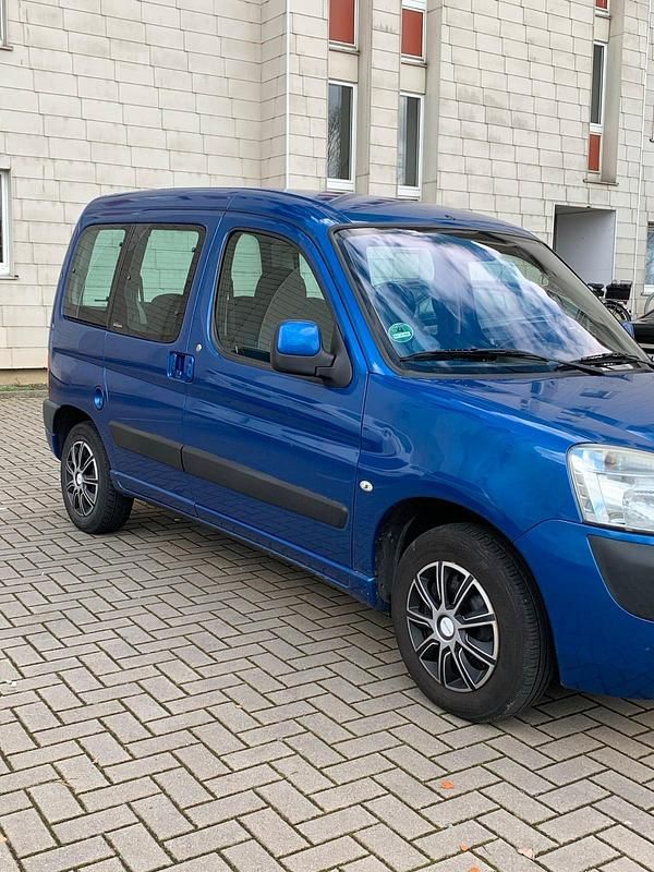 Blau Gebraucht 2006 Citroën Berlingo Van / Kleinbus | 1.950 € (Fairer Preis) - Bild 1/4