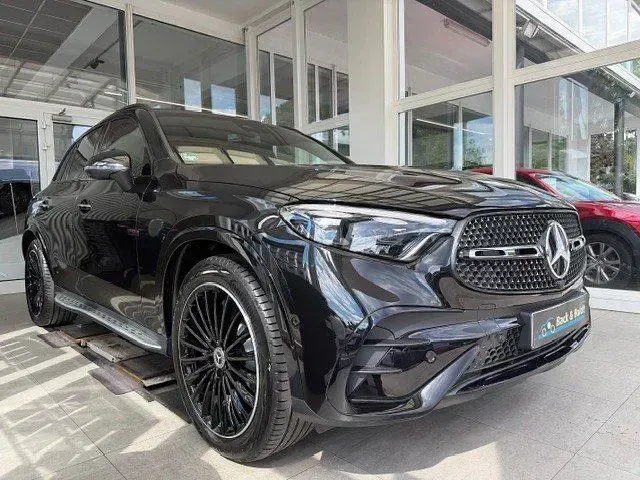 Gebraucht Mercedes GLC450 AMG Line Premium Plus 367 PS (269 kW) 2026 Schwarz SUV