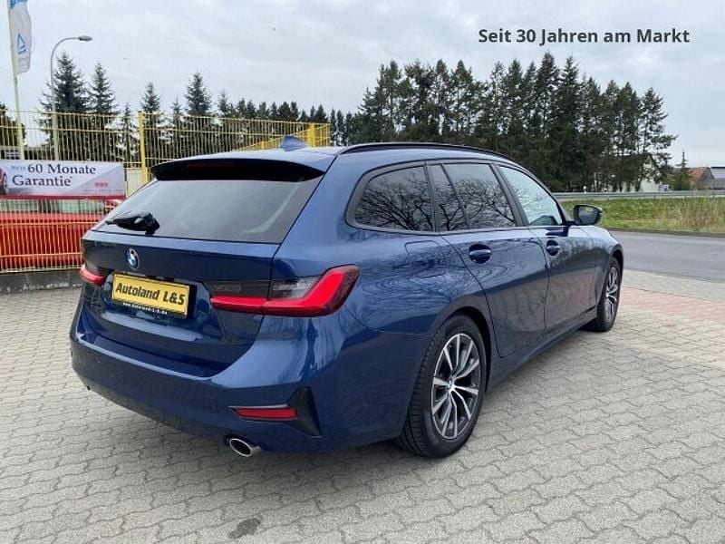 Gebraucht BMW 318 Advantage 150 PS (110 kW) 2022 Blau Kombi