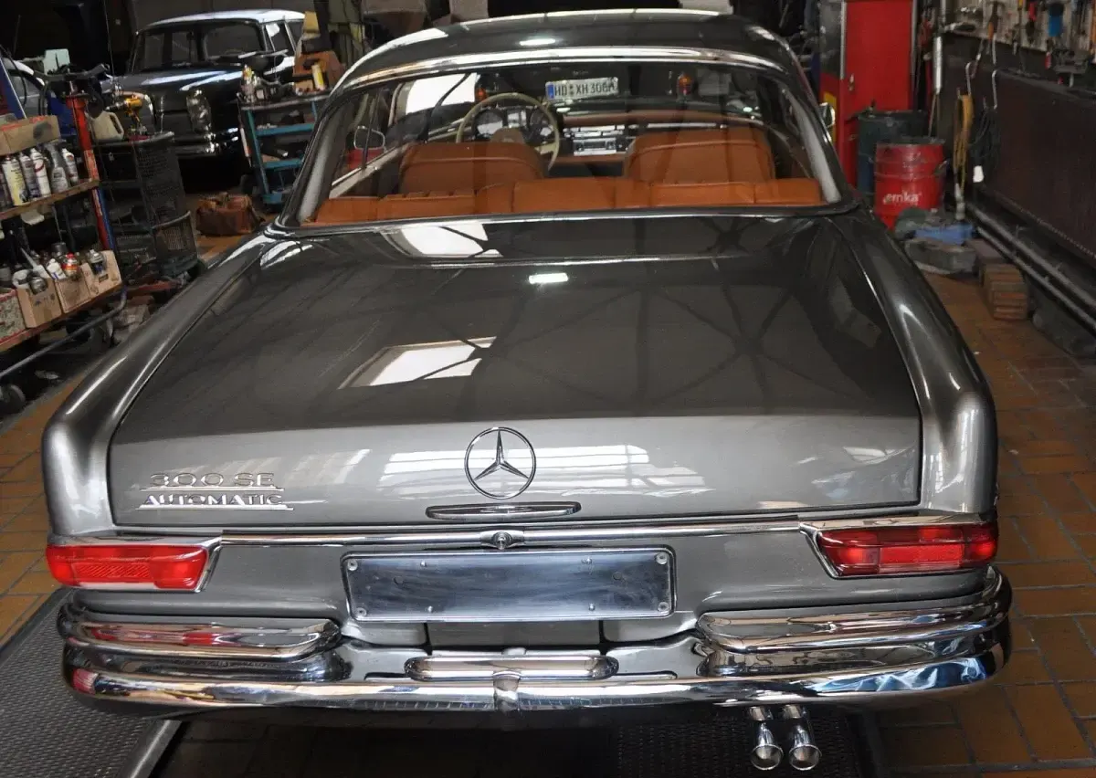 Gebraucht Mercedes W112 SE 160 PS (117 kW) 1963 Grau Coupé