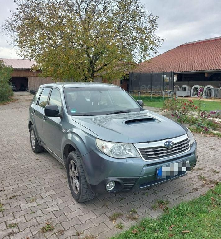 Grau Gebraucht 2008 Subaru Forester Comfort SUV | 2.290 € (Superpreis) - Bild 1/3