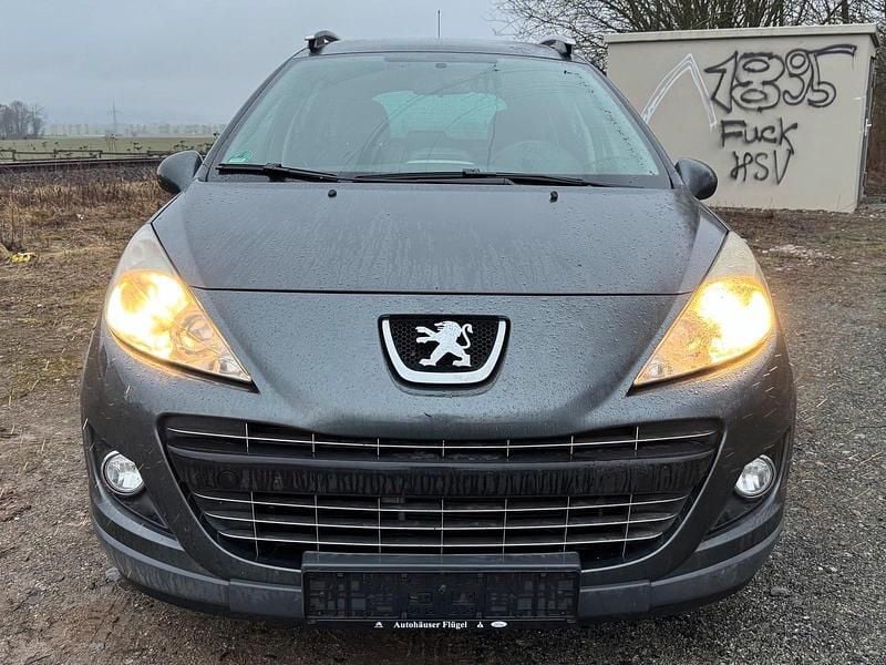 Gebraucht Peugeot 207 120 PS (88 kW) 2010 Grau Kombi