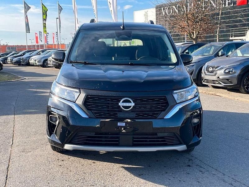 Neu Nissan Townstar Tekna 131 PS (96 kW) 2026 Schwarz Kombi