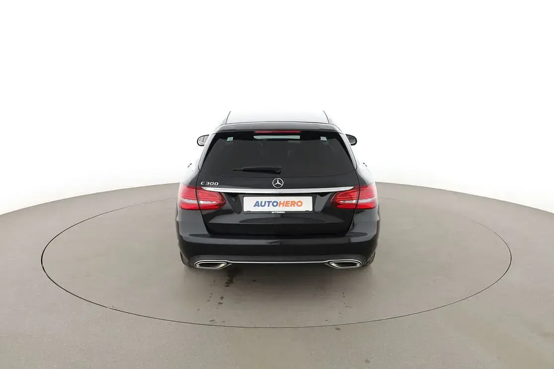 Gebraucht Mercedes C300 Avantgarde 258 PS (189 kW) 2019 Schwarz Kombi
