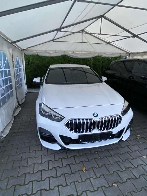 Weiß Gebraucht 2021 BMW 218 M Sport Coupé | 24.850 € (Etwas zu teuer) - Bild 1/4