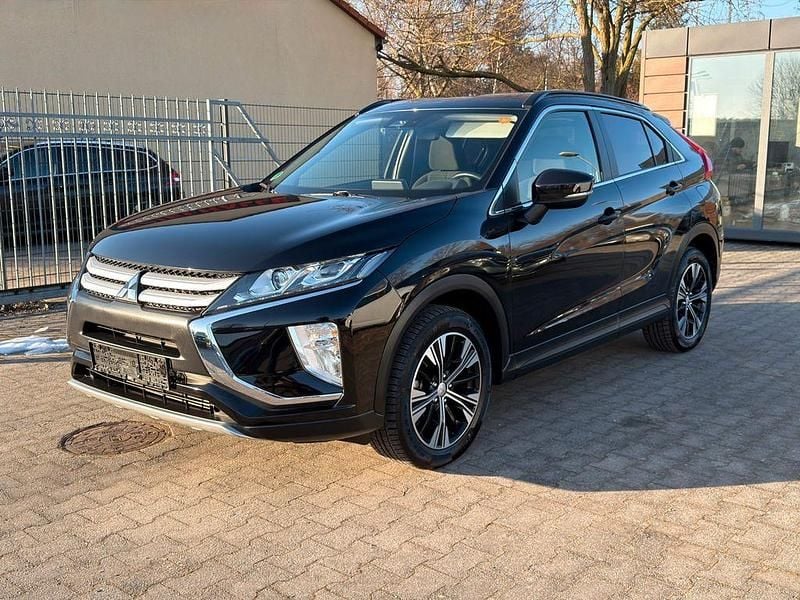 Gebraucht Mitsubishi Eclipse Cross Active 163 PS (119 kW) 2019 Schwarz SUV