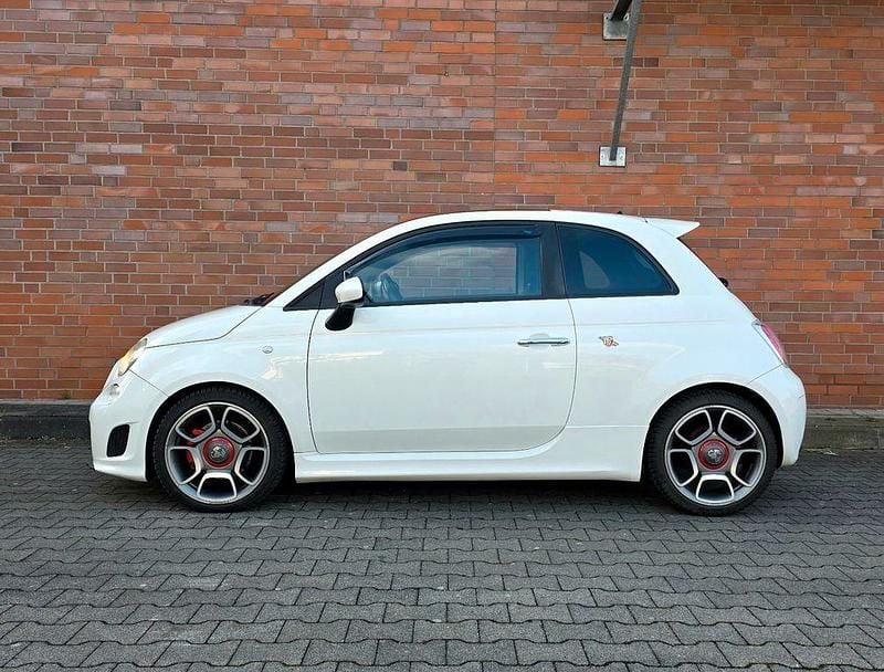 Gebraucht Abarth 500 135 PS (99 kW) 2009 Weiß Kleinwagen