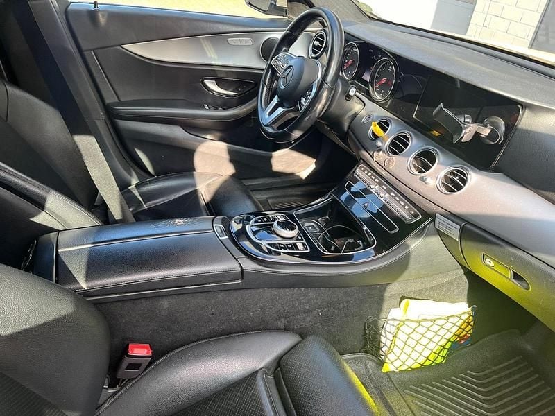 Gebraucht Mercedes E200 150 PS (110 kW) 2019 Andere farben Kombi