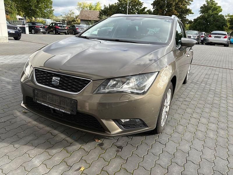 Braun Gebraucht 2015 Seat Leon ST Style Kombi | 5.900 € (Guter Preis) - Bild 1/4