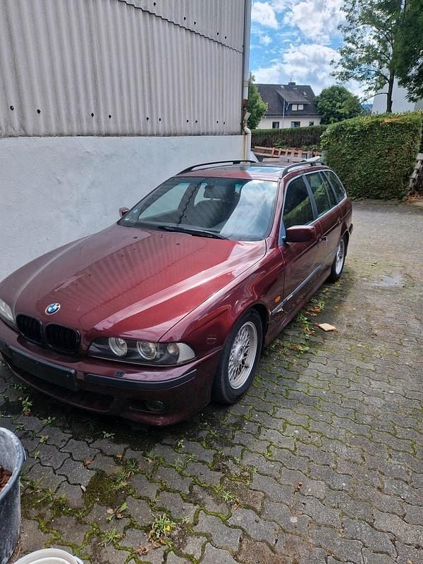 Rot Gebraucht 1998 BMW 540 M Sport Kombi | 4.800 € (Fairer Preis) - Bild 1/4