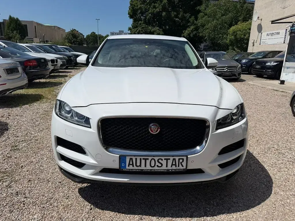 Gebraucht Jaguar F-Pace R 179 PS (131 kW) 2019 Weiß SUV