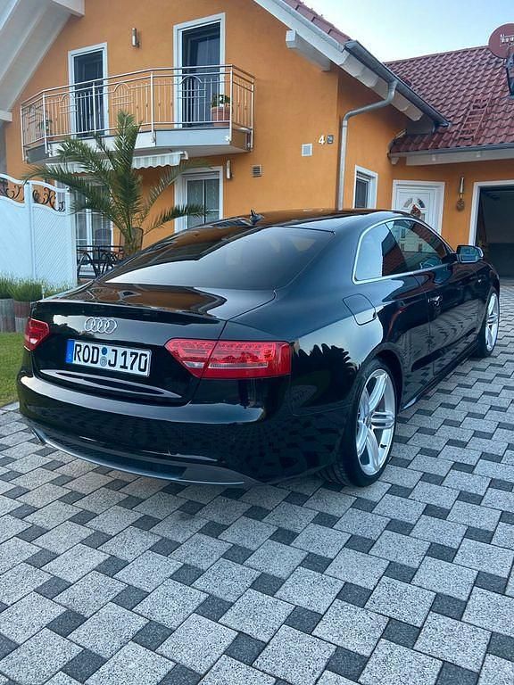 Gebraucht Audi A5 Comfort 170 PS (125 kW) 2011 Schwarz Coupé