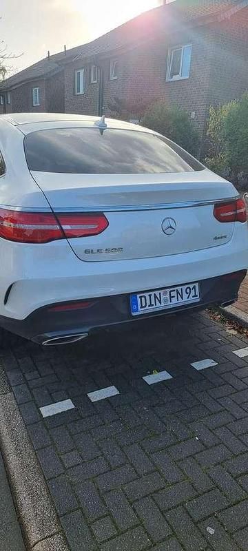 Gebraucht Mercedes GLE500 455 PS (334 kW) 2018 Weiß SUV
