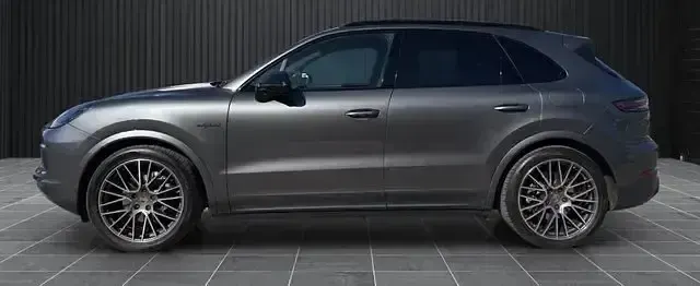 Gebraucht Porsche Cayenne 462 PS (339 kW) 2021 Quarzitgrau SUV
