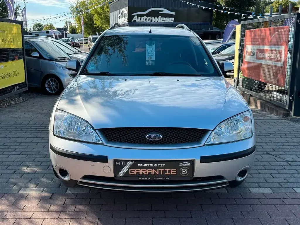 Gebraucht Ford Mondeo Trend 125 PS (91 kW) 2002 Silber Limousine