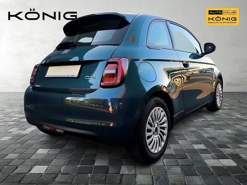Gebraucht Fiat 500e 86 kW (118 PS) 2023 Grün Limousine