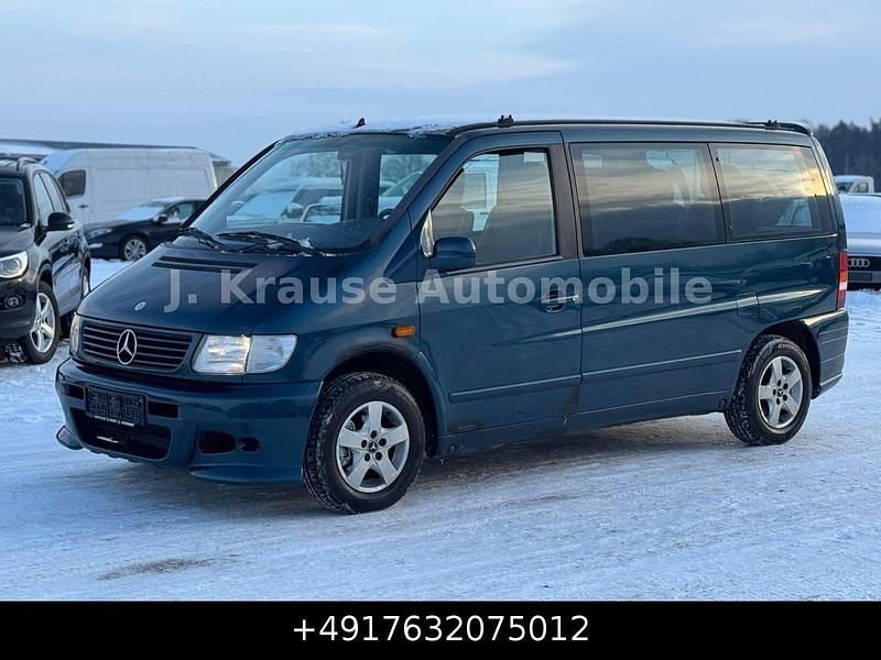 Gebraucht Mercedes V220 122 PS (89 kW) 2003 Blau Van / Kleinbus