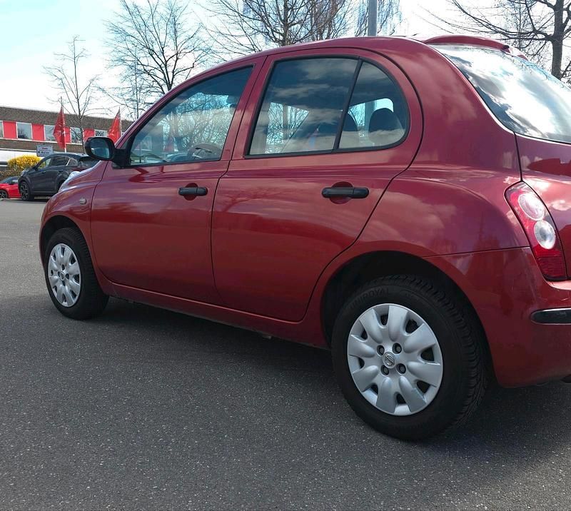 Gebraucht Nissan Micra 65 PS (47 kW) 2007 Rot Kleinwagen