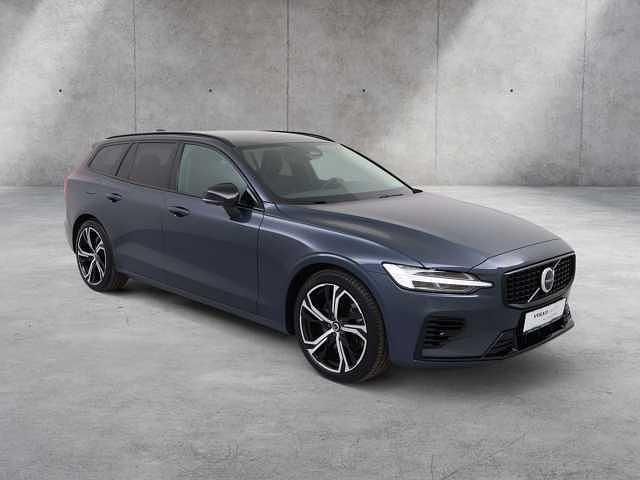 Gebraucht Volvo V60 257 PS (189 kW) 2025 Kombi