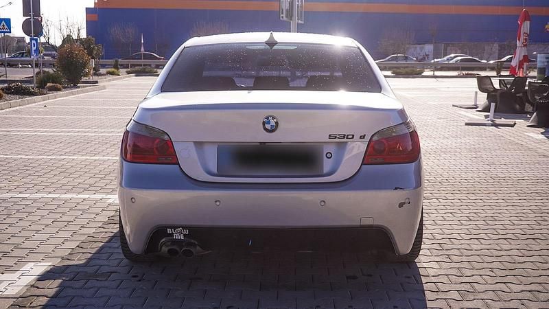 Gebraucht BMW 525 197 PS (144 kW) 2009 Grau Limousine