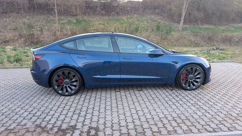 Gebraucht Tesla Model 3 377 kW (513 PS) 2023 Blau Limousine