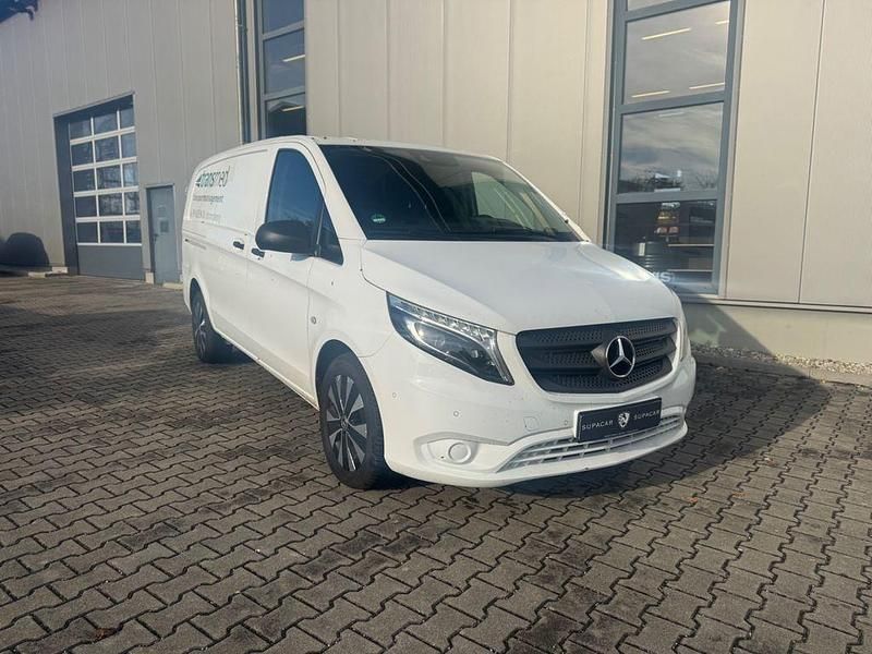 Weiß Gebraucht 2019 Mercedes Vito Van / Kleinbus | 19.899 € (Superpreis) - Bild 1/4