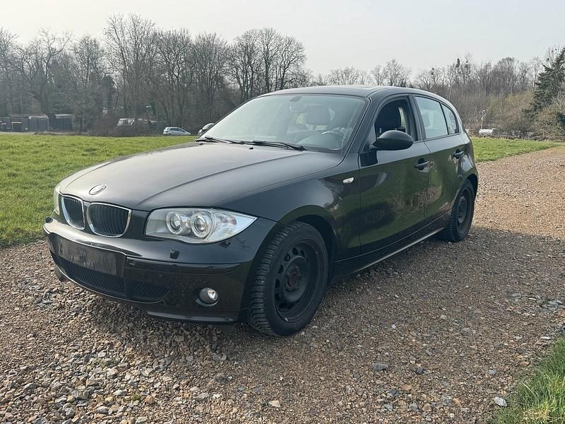 Gebraucht BMW 120 150 PS (110 kW) 2004 Schwarz Kleinwagen