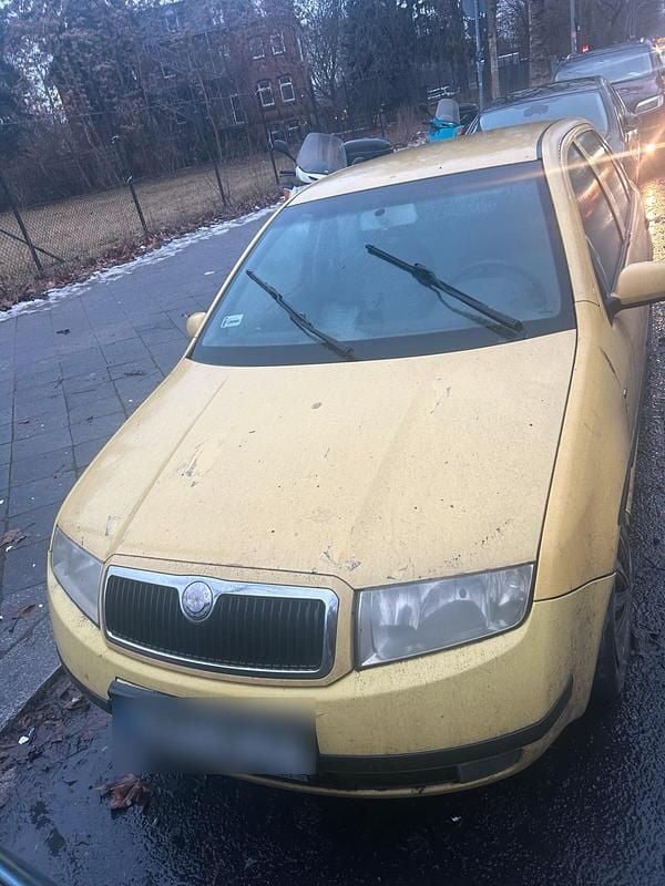 Gebraucht Skoda Fabia 75 PS (55 kW) 2002 Gelb Limousine