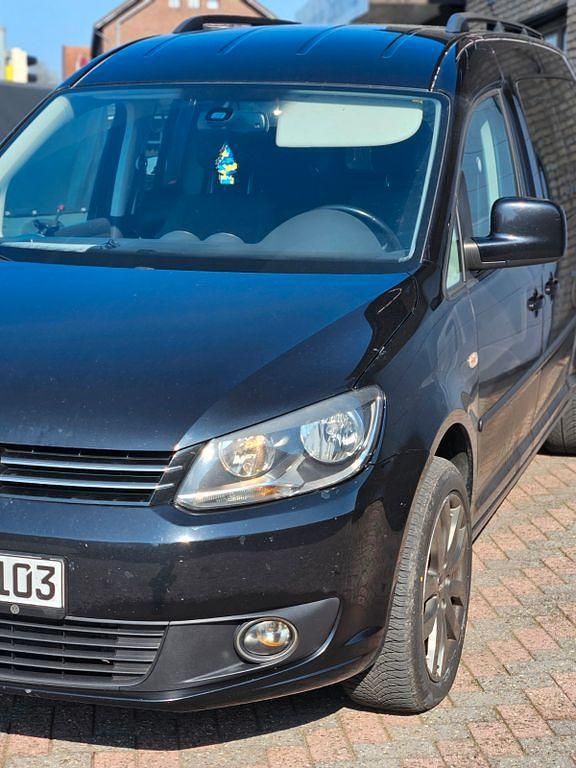 Gebraucht VW Caddy Maxi 102 PS (75 kW) 2011 Schwarz Van / Kleinbus