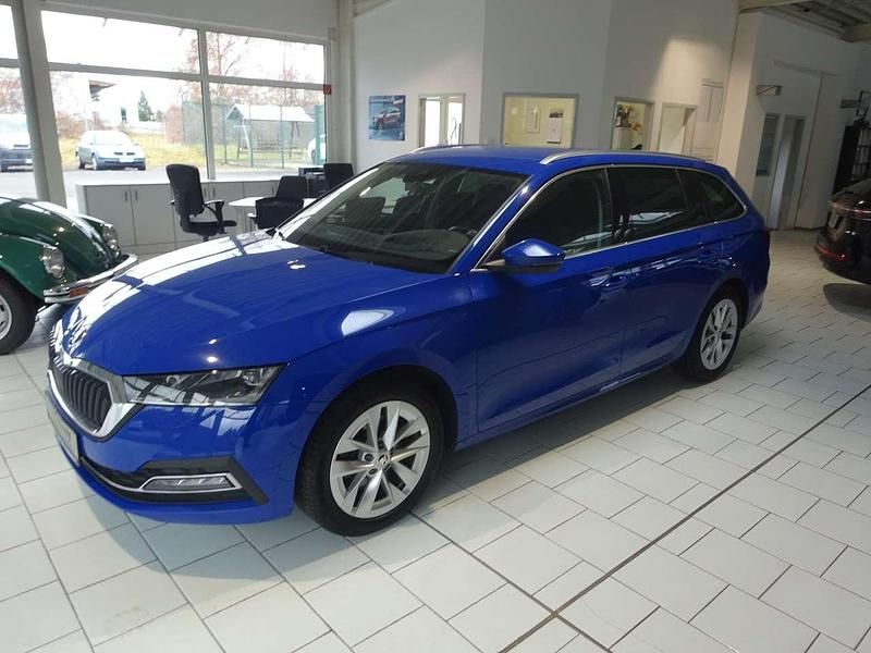 Gebraucht Skoda Octavia Style 150 PS (110 kW) 2022 Energyblau Kombi