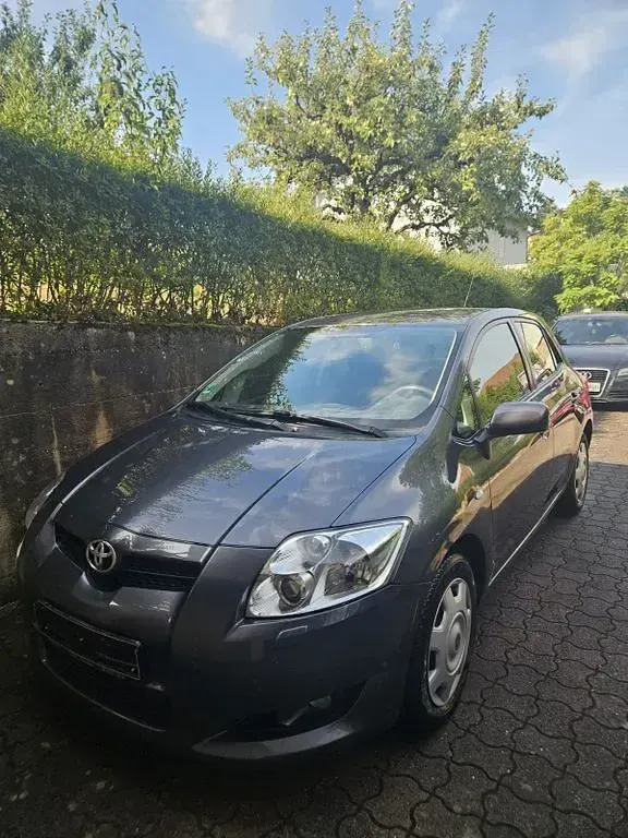 Gebraucht Toyota Auris Executive 124 PS (91 kW) 2007 Grau Kleinwagen