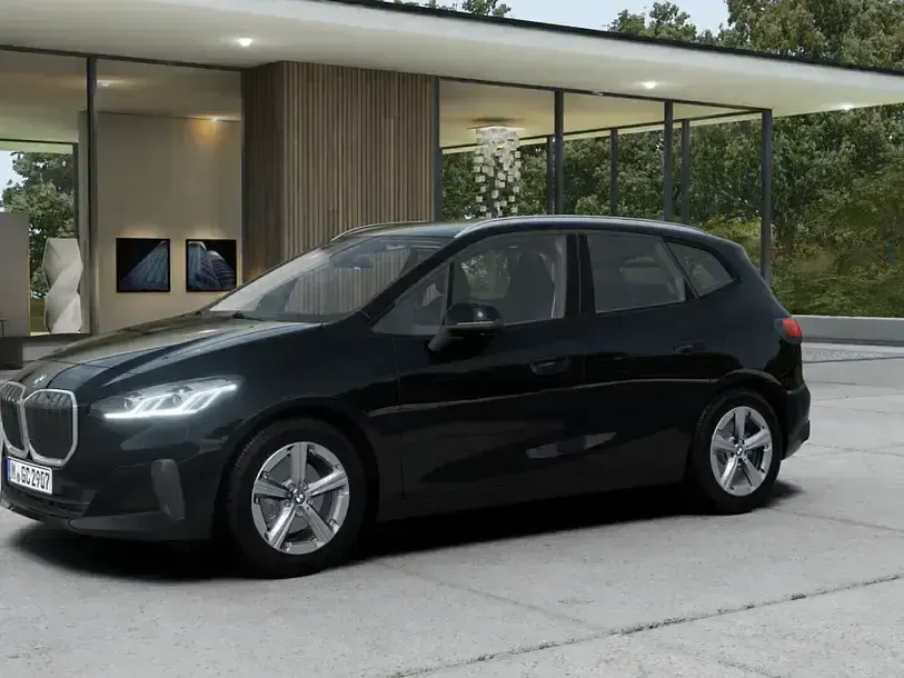 Gebraucht BMW 220 Active Tourer Comfort Edition 170 PS (125 kW) 2025 Black sapphire (schwarz) Van / Kleinbus